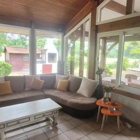 Maison Avec Piscine Proche Contis Vakantiehuis Saint-Julien-en-Born